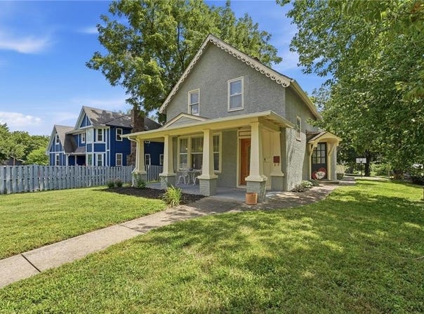 812 Cedar Street, Pleasant Hill, MO 64080