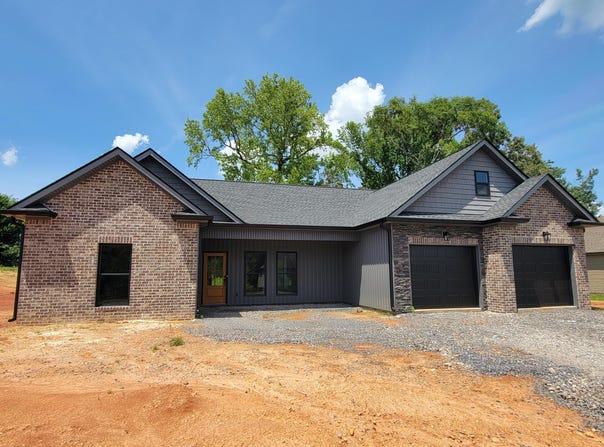 202 Cheshire Crossing Drive, Rock Spring, GA 30739
