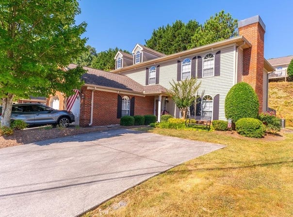 1699 Burnt Oak Drive, DALTON, GA 30721