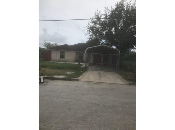 824 TORONJA AVE., BROWNSVILLE, TX 78521