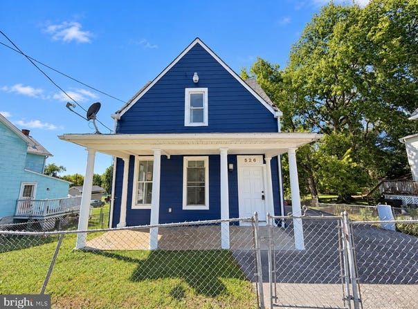 526 N HIGH Street, MARTINSBURG, WV 25404