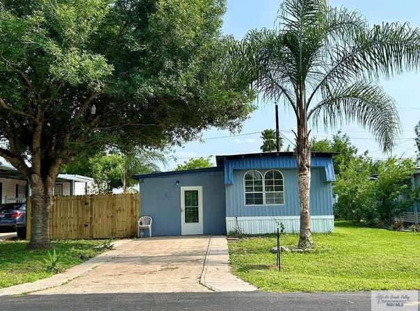 15702 ORANGE DR, HARLINGEN, TX 78552