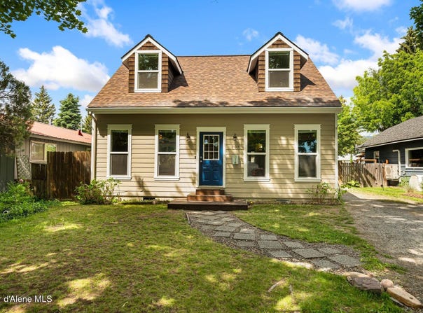 707 N Forest Ave, Sandpoint, ID 83864