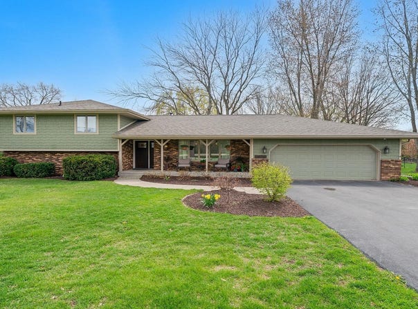 3075 E Water, BYRON, IL 61010