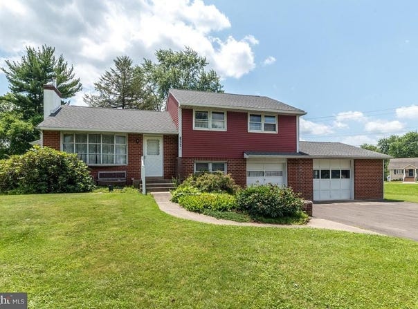 1554 PARK DRIVE, JAMISON, PA 18929