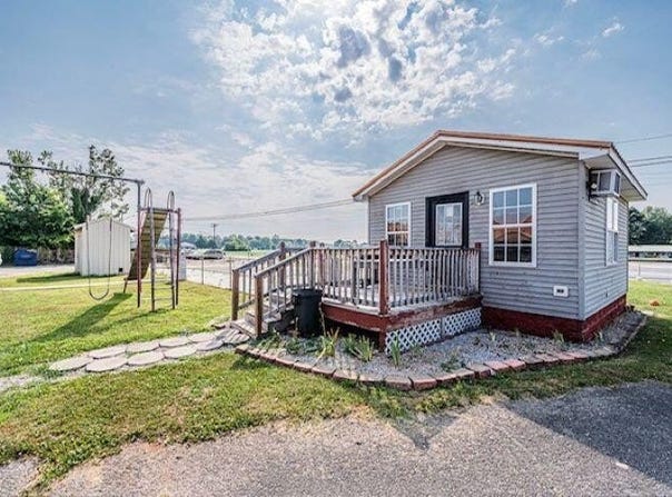 415 North Dixie Highway, Cave City, KY 42127