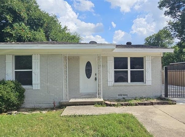401 E Miller Road, Garland, TX 75041