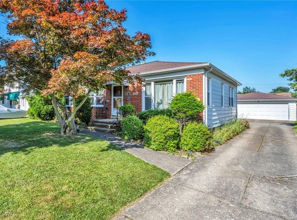 6499 Anita Drive, Parma Heights, OH 44130