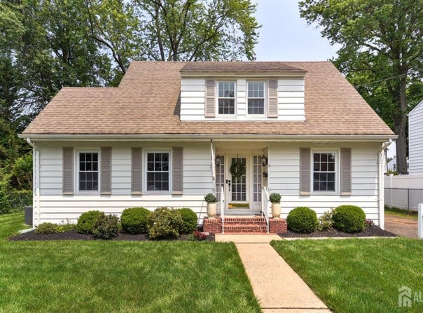3 Mayfield Place, Metuchen, NJ 08840