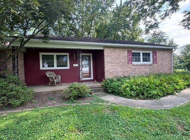 309 E Monroe, Olney, IL 62450