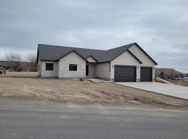 1363 SHELBY Ln, Helper, UT 84526