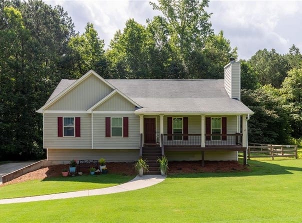 19 Autumn Place NE, White, GA 30184