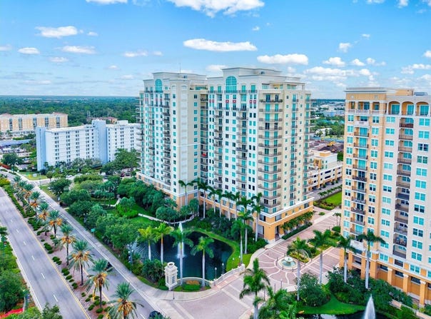 800 N TAMIAMI TRAIL, SARASOTA, FL 34236