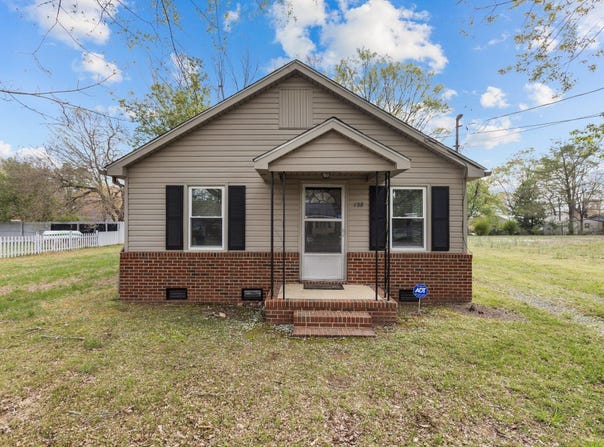 128 Warren Avenue, Oxford, NC 27565