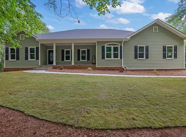 216 Scenic Drive, Hoschton, GA 30548
