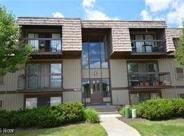 9640 Cove Drive unit: A27, North Royalton, OH 44133