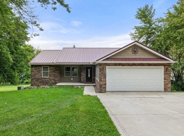 108 Northern Spy Drive, Howard, OH 43028