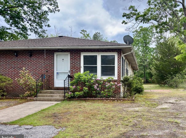 12 SYCAMORE ROAD, MANAHAWKIN, NJ 08050