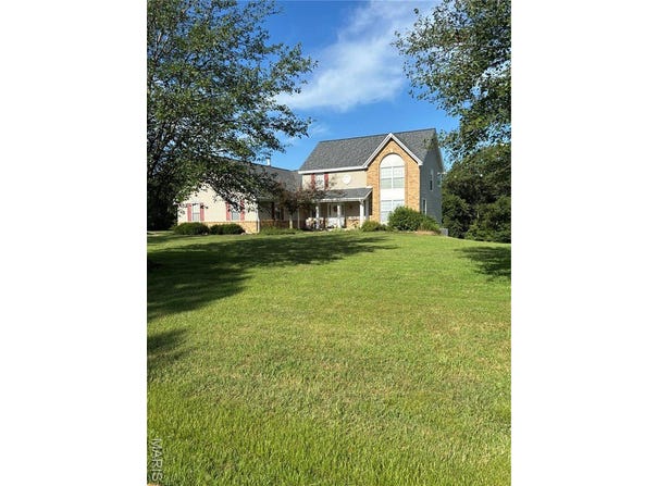 1329 Lakeway Drive, Defiance, MO 63341