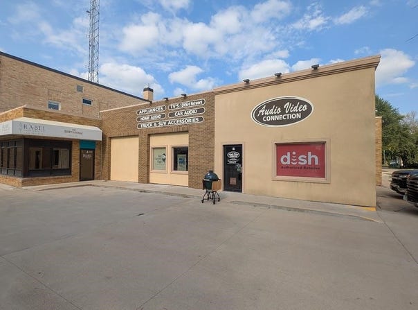 2 North Grand Ave, Spencer, IA 51301
