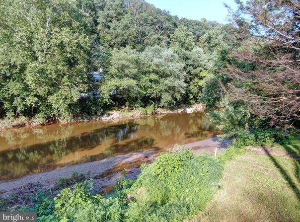 244 PICKETT ROAD, DOVER, PA 17315