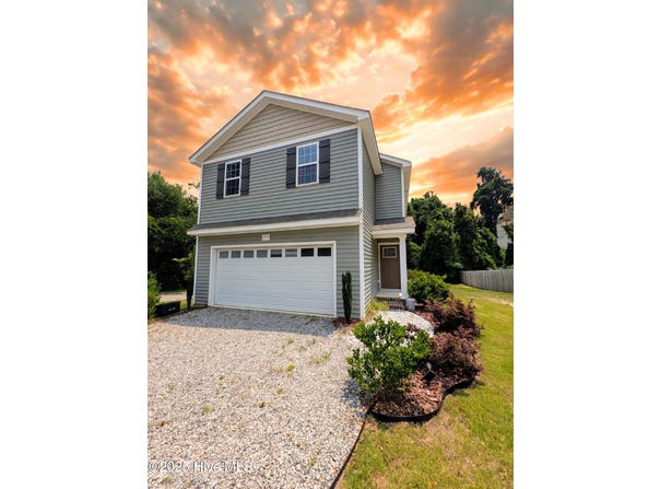 353 N Stephens Street, Southern Pines, NC 28387