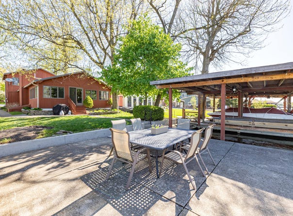 10125 Seminole Shore Drive, Huntsville, OH 43324
