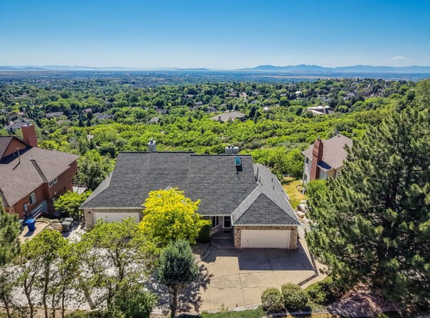 5057 S RIDGEDALE Dr, Ogden, UT 84403