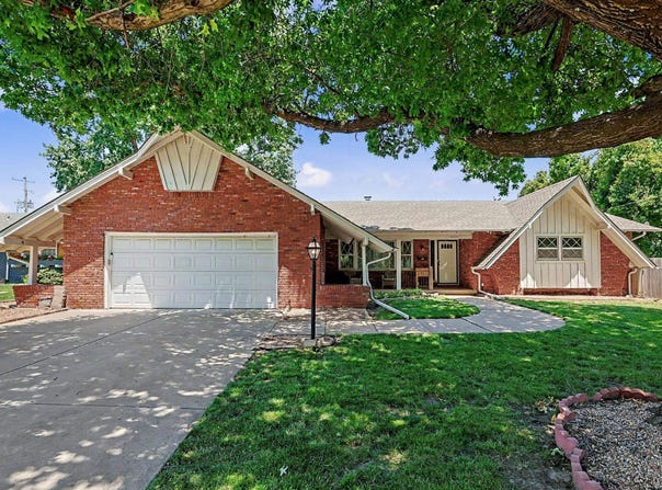 6414 E 12th St, Wichita, KS 67206