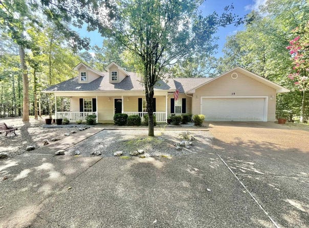 15 Corvera Place, Hot Springs Village, AR 71909-5142
