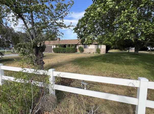 3520 N Arden Rd, Otis Orchards, WA 99027