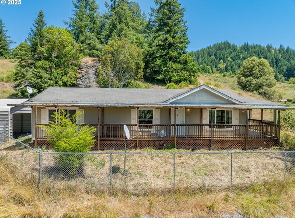 48693 HIGHWAY 242, Broadbent, OR 97414