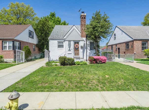 118-18 230 Street, Cambria Heights, NY 11411