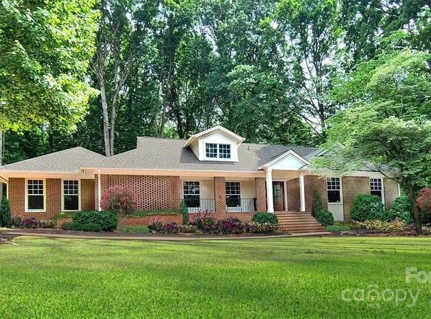 25 Fairway Ridge, Lake Wylie, SC 29710
