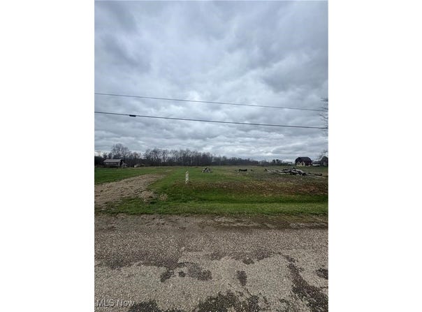 Bell Road, Cambridge, OH 43725