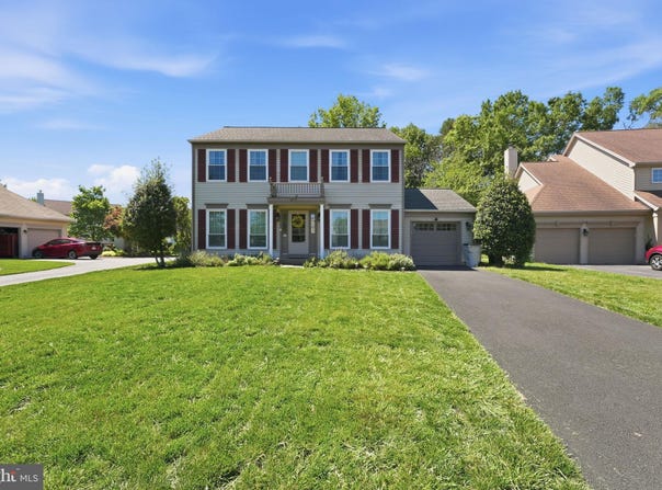 10275 RACQUET Circle, MANASSAS, VA 20110