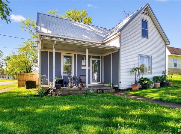 510 W Washington Street, Oakland City, IN 47660