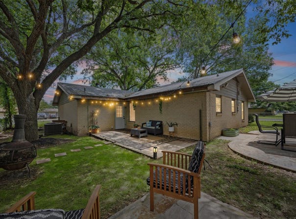609 Laurel St, Bastrop, TX 78602