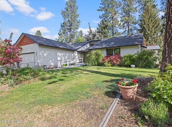 3529 E Mountain View Dr, Post Falls, ID 83854