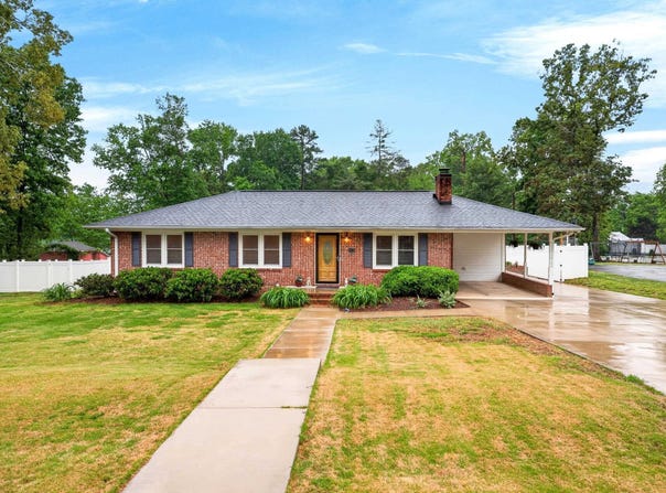 105 Skyuka Circle Road, Landrum, SC 29356