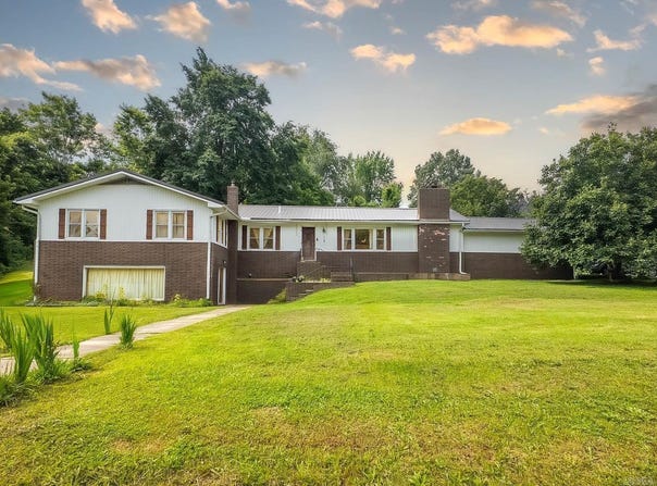 1160 Bethel Avenue, Mammoth Spring, AR 72554