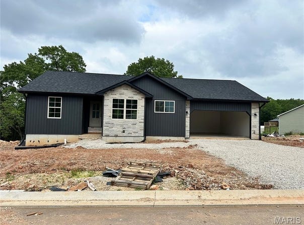 404 Breckenridge Drive, Waynesville, MO 65583
