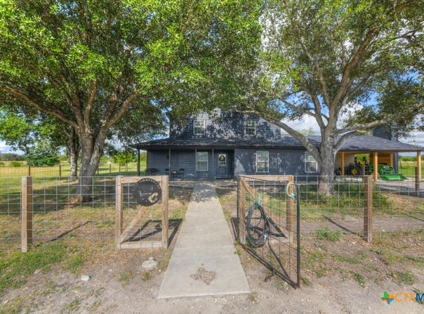 1510 Timmermann Road, Seguin, TX 78155