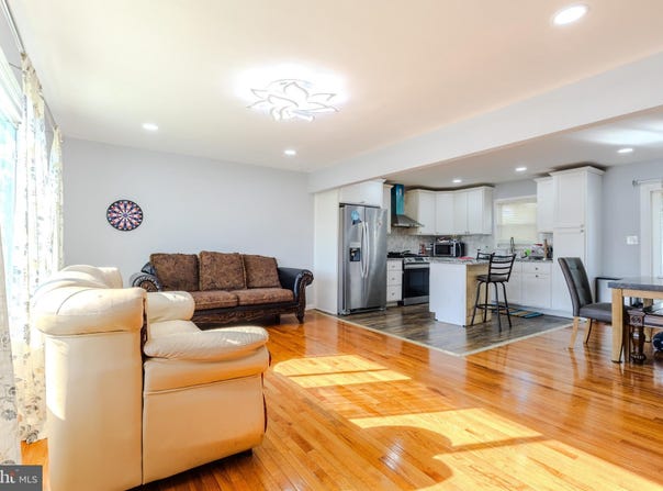 2111 N ROLLING ROAD N, BALTIMORE, MD 21244