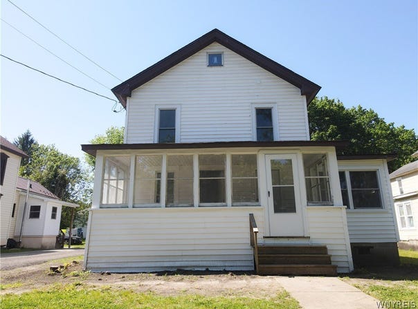 132 Chestnut Street, Gowanda, NY 14070