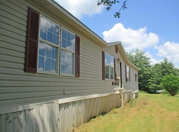 6927 Moccasin Valley, Lebanon, VA 24266
