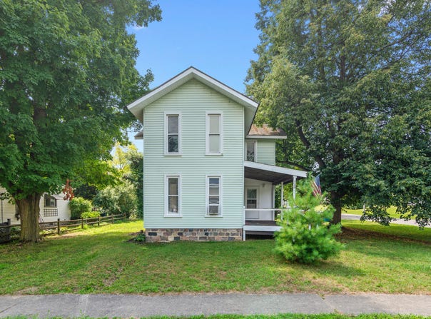 129 W Silver Street, Reading, MI 49274