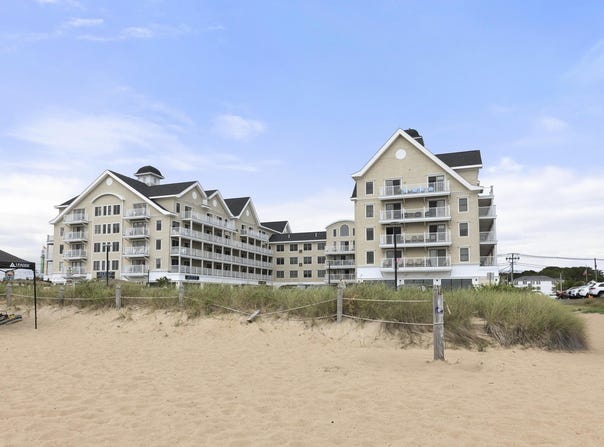 1 E Grand Avenue, Old Orchard Beach, ME 04064
