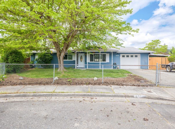 1603 NW Sue Circle, Grants Pass, OR 97526