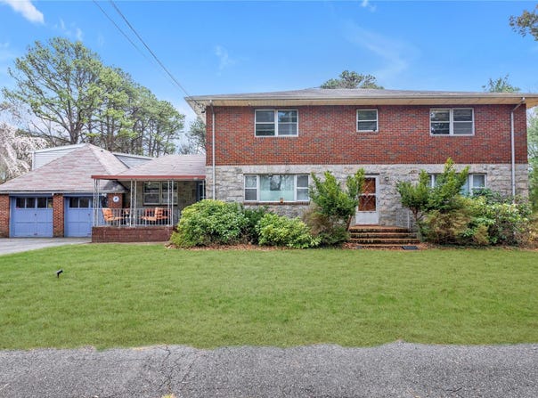 420 Old Country Road, Melville, NY 11747